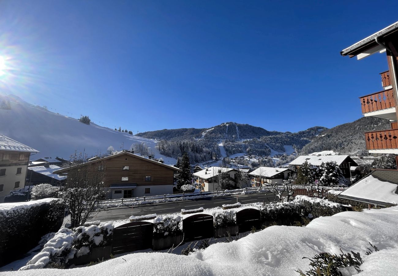 Apartment in La Clusaz - Biblos, apartment B15 - for 4 people 2* in the village