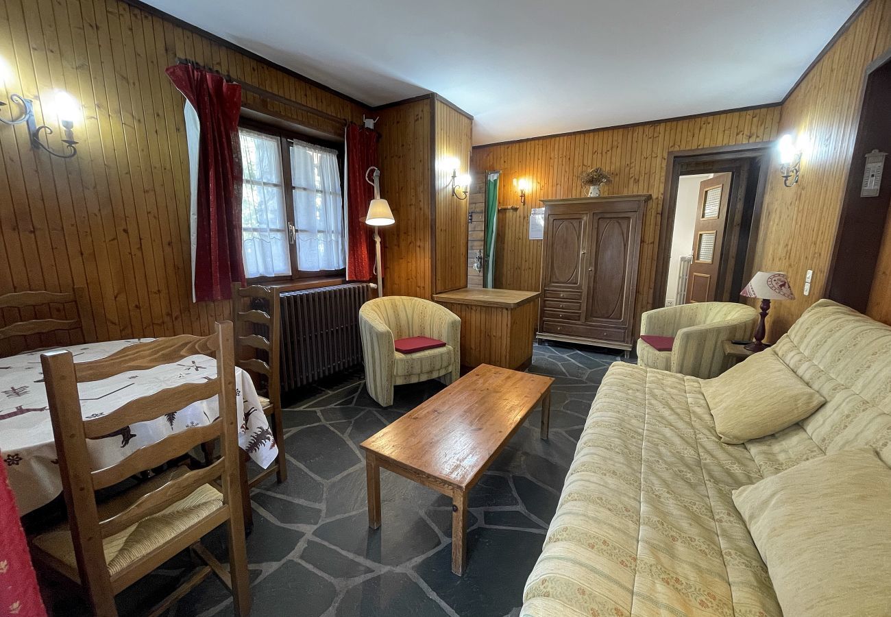 Apartment in La Clusaz - Alpée 1 - Apartment in chalet for 4 people 2*