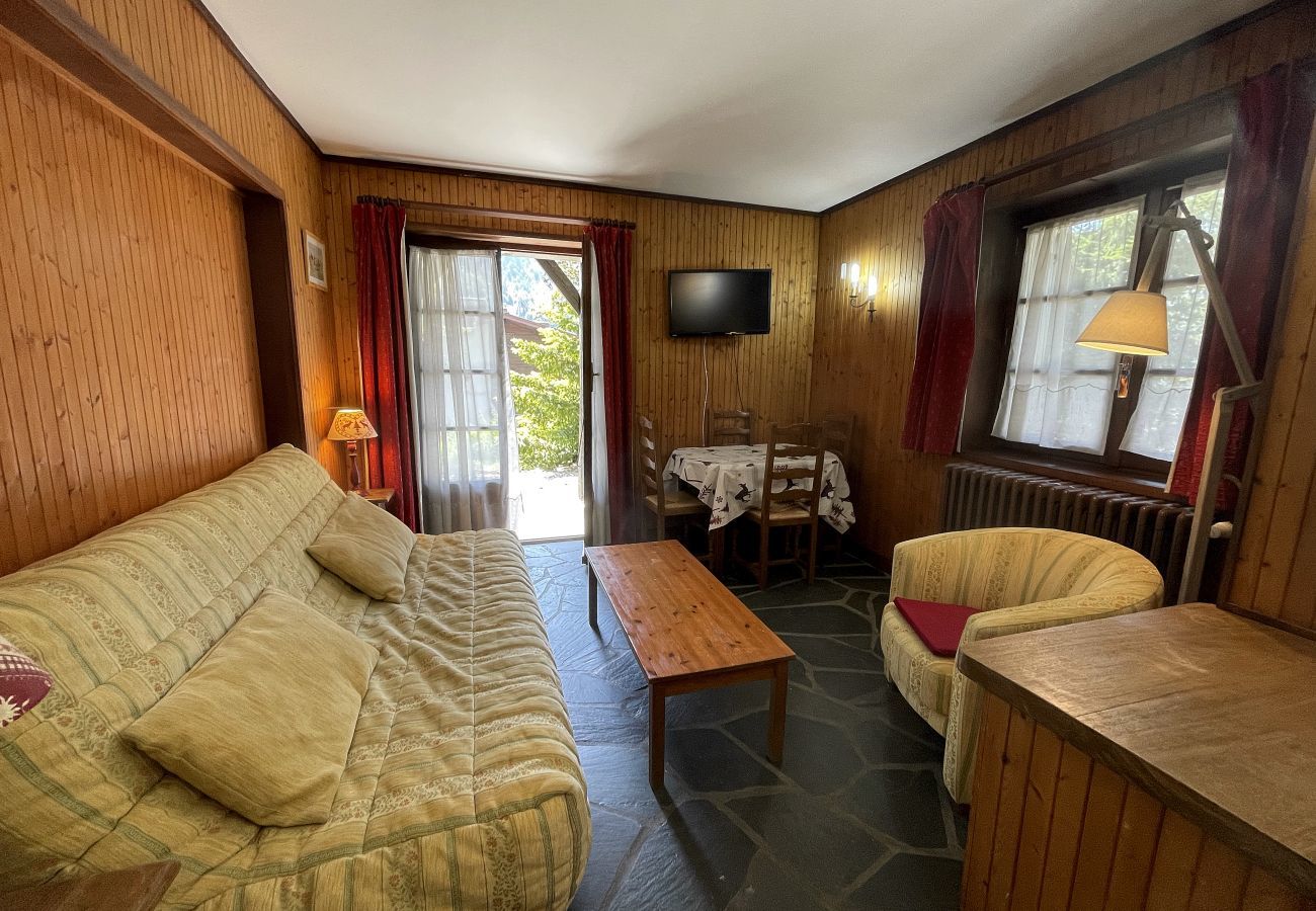 Apartment in La Clusaz - Alpée 1 - Apartment in chalet for 4 people 2*