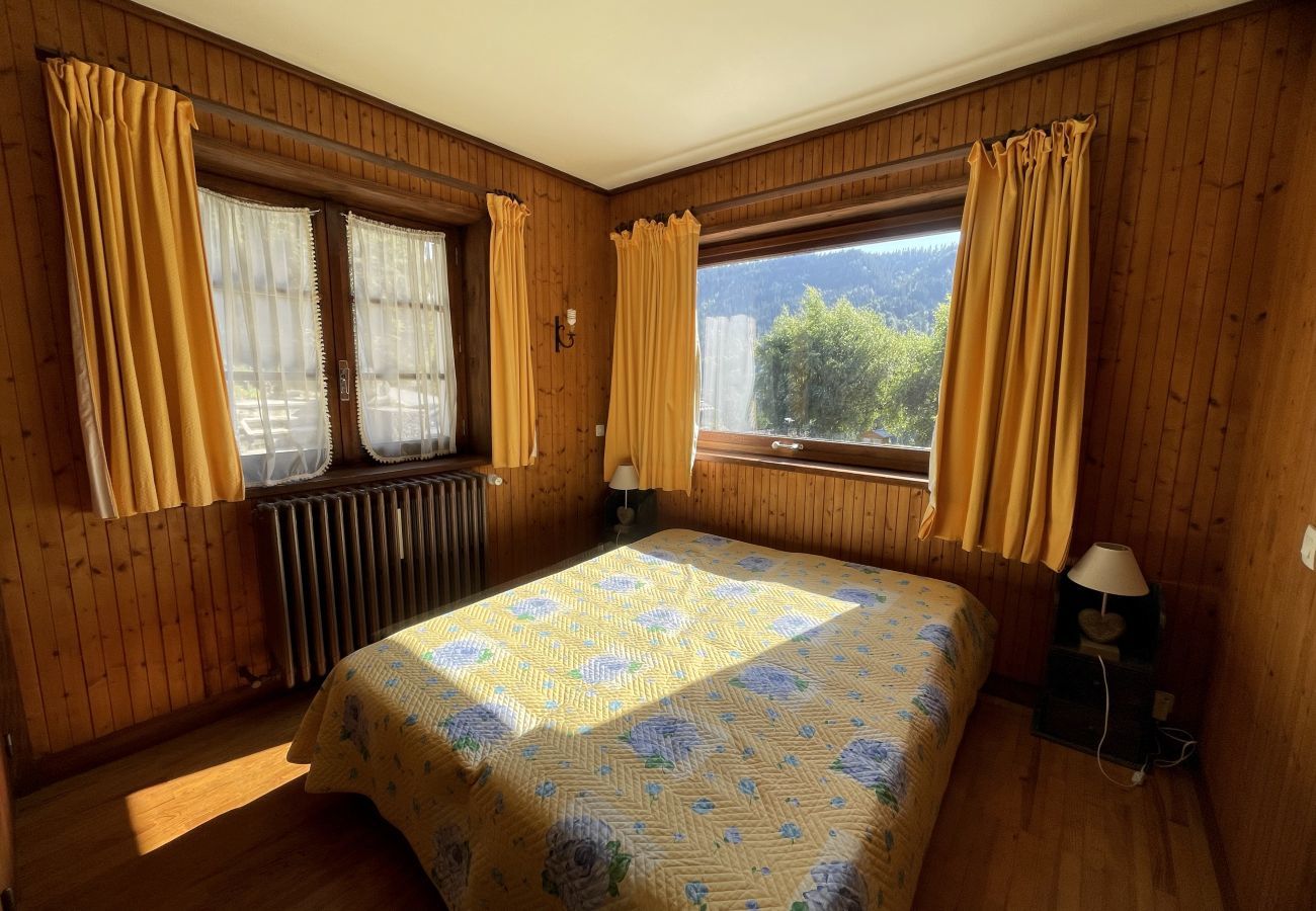 Apartment in La Clusaz - Alpée 2 - Apartment in chalet for 4 people 2*