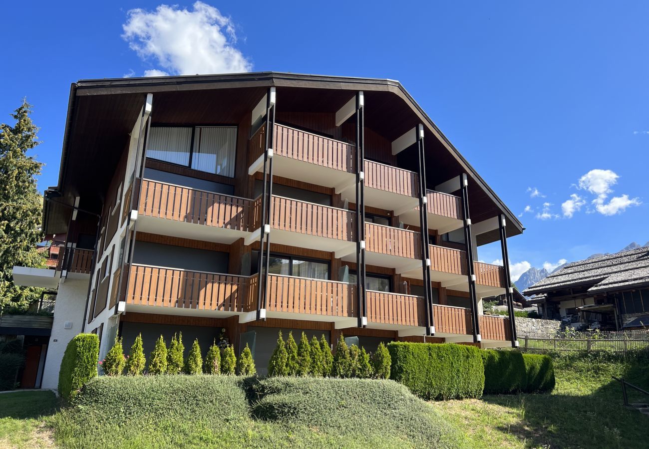 Apartment in La Clusaz - Granges C7 - Apartment for 4 people in the village centre and close to the slopes