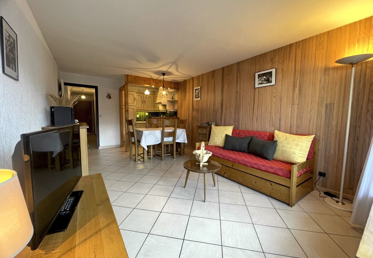 Apartment in La Clusaz - Granges C7 - Apartment for 4 people in the village centre and close to the slopes