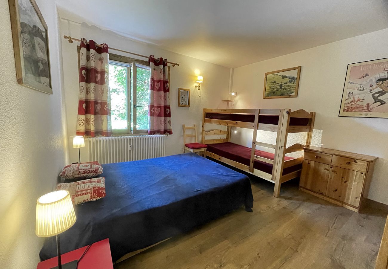 Appartement à La Clusaz - Rose de Noel - Appartement rez jardin 6 pers. 3*