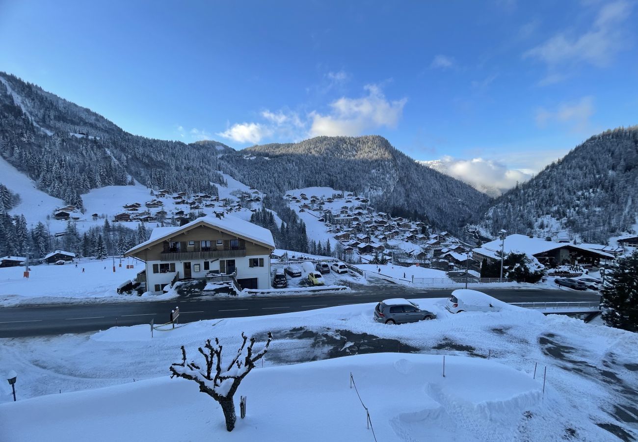 Appartement à La Clusaz - Grotte aux Fées A - Appartement au pied des pistes, proche 6 pers. village