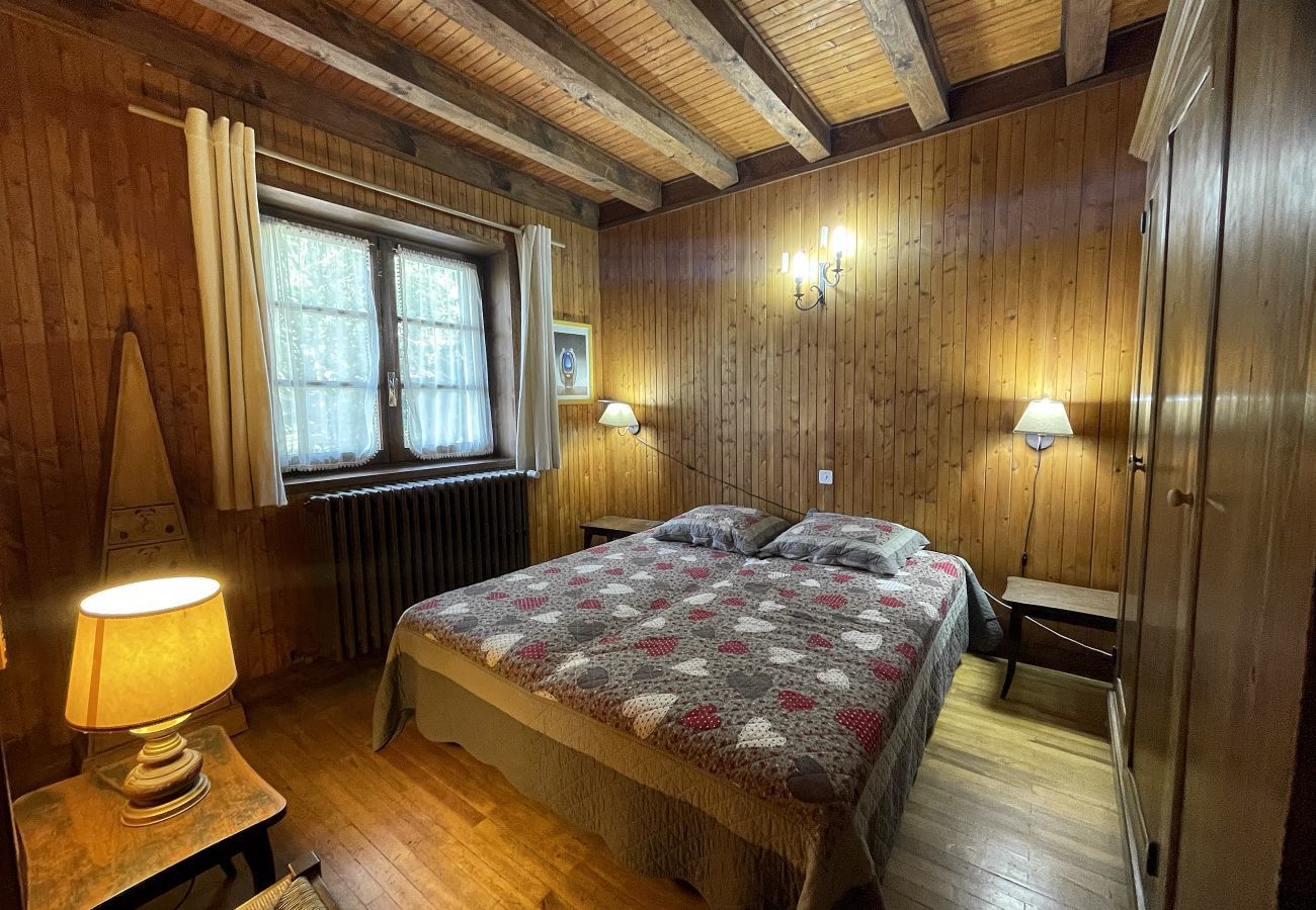 Appartement à La Clusaz - Alpée 3 - Appartement dans chalet 6 pers. 2*