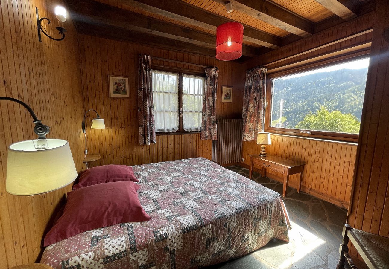 Appartement à La Clusaz - Alpée 4 - Appartement dans chalet 6 pers. 2*