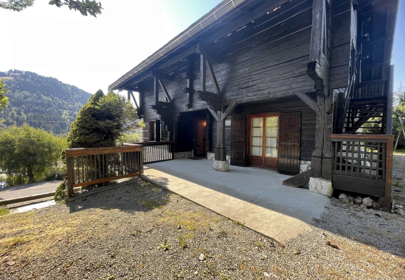 Appartement à La Clusaz - Alpée 4 - Appartement dans chalet 6 pers. 2*